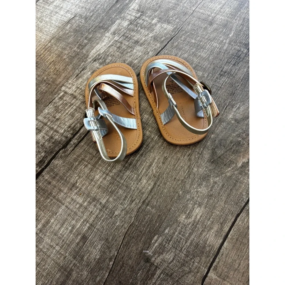 Old Navy‎ Baby Girl Metallic Multi-Strap Gladiator Sandals Gold Silver Rose Gold